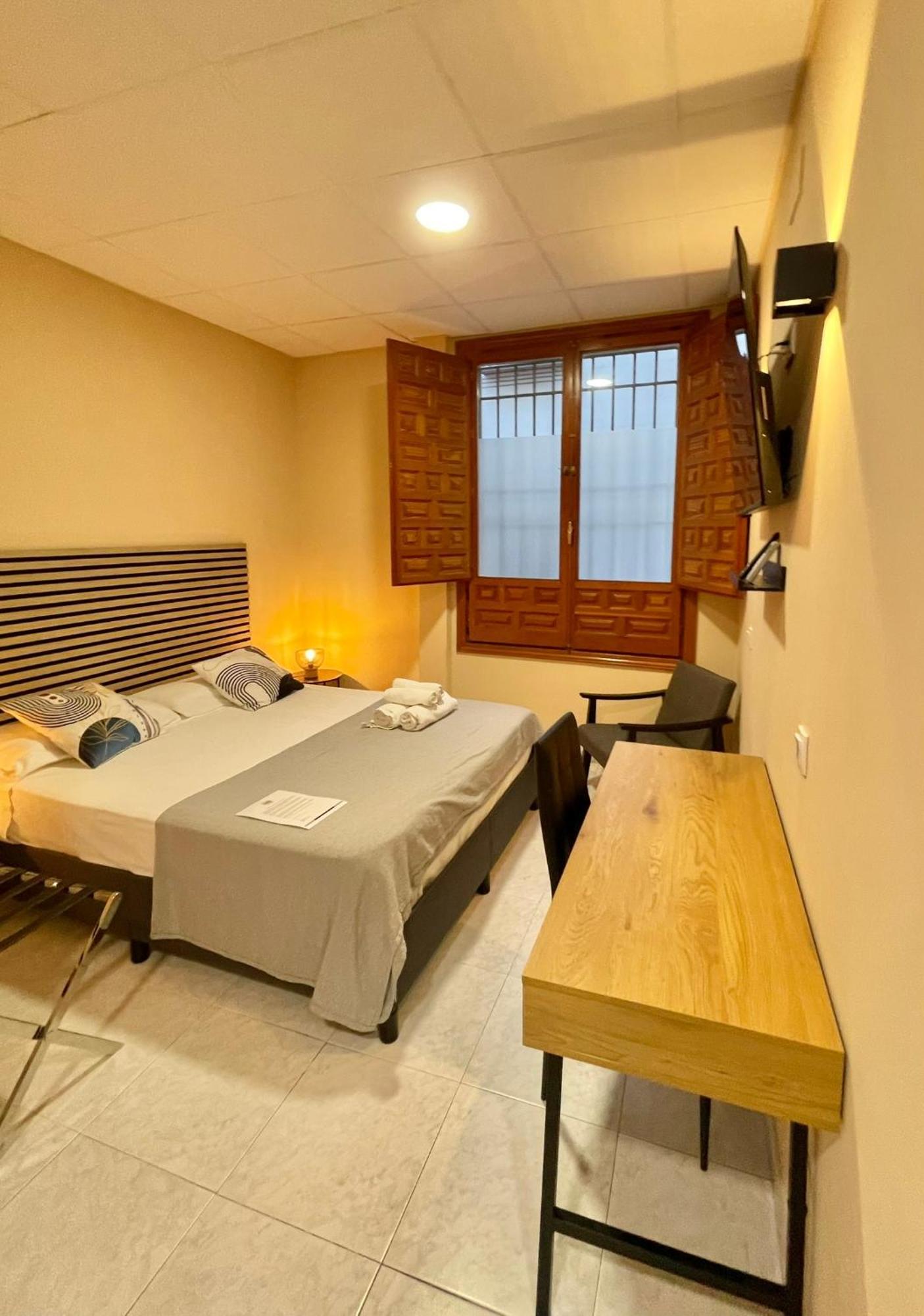 Jubilus Rooms โตเลโด ภายนอก รูปภาพ