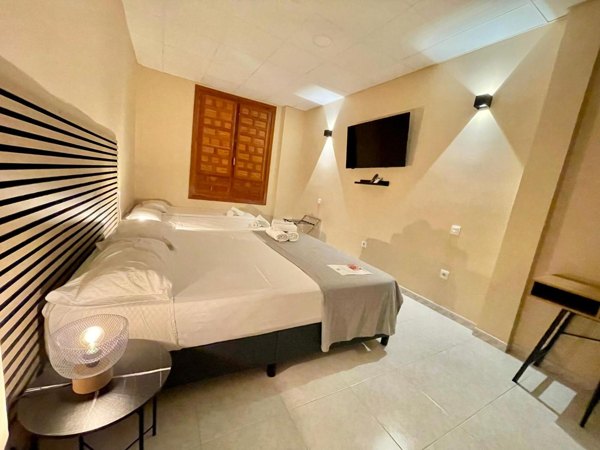 Jubilus Rooms โตเลโด ภายนอก รูปภาพ